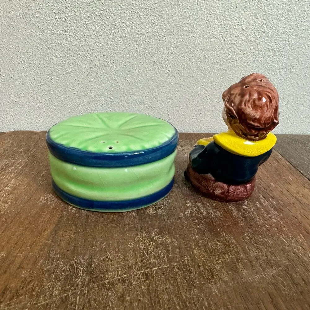 Vintage 50s Little‎ Jack Horner Nursery Rhyme Mother Goose Salt & Pepper Shaker